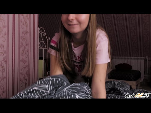 ❤️ Blondina îi suge adânc prietenei ei și primește spermă în gură ❤❌ at ro.wassell.ru ❌️